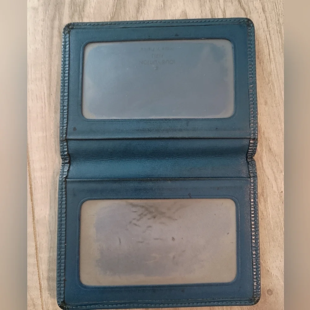 Louis Vuitton Blue Epi Porte 2 cartes Vertical Pass Card Case